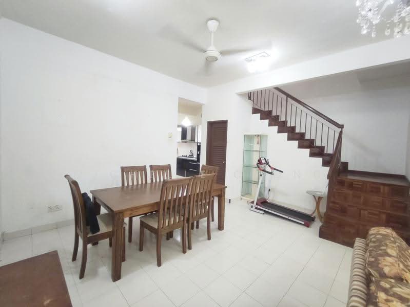 2-storey Terraced House for Sale in Denai Alam (Shah Alam) - Michelle Chong - Dining Room - PropertyGuru.com.my