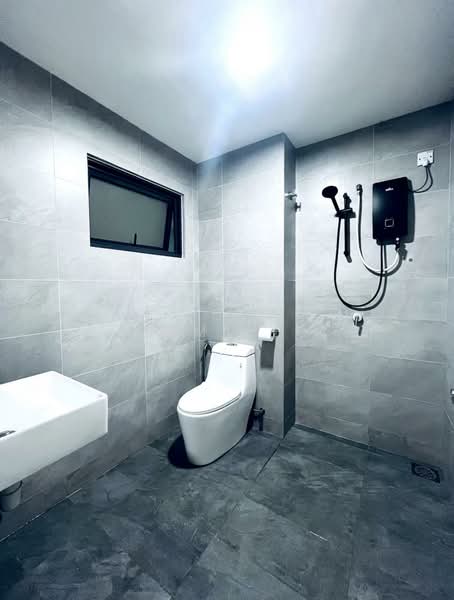 Service Residence for Rent at SUNSURIA FORUM SERVICED APARTMENT - Tom Lee - Bathroom - PropertyGuru.com.my