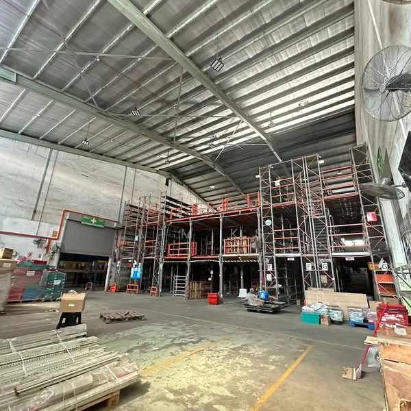 Warehouse for Rent in Seksyen 27 (Shah Alam) - LIM KS - Interior - PropertyGuru.com.my