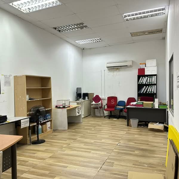 Warehouse for Rent in Seksyen 27 (Shah Alam) - LIM KS - Interior - PropertyGuru.com.my