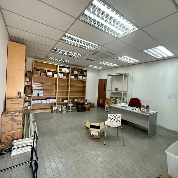 Warehouse for Rent in Seksyen 27 (Shah Alam) - LIM KS - Interior - PropertyGuru.com.my
