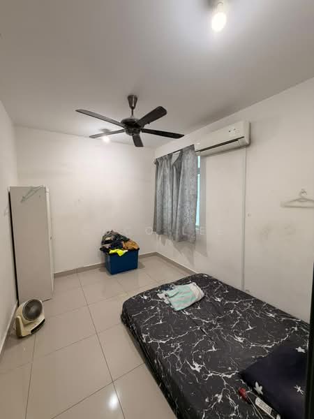 Kediaman Servis untuk Dijual di D'Ambience Residences (Pangsapuri Ikatan Flora) - Coco Lee - Bedroom - PropertyGuru.com.my