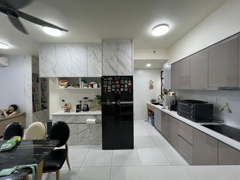 Service Residence for Sale at The Tropika - Tee Bee Yong - Kitchen - PropertyGuru.com.my