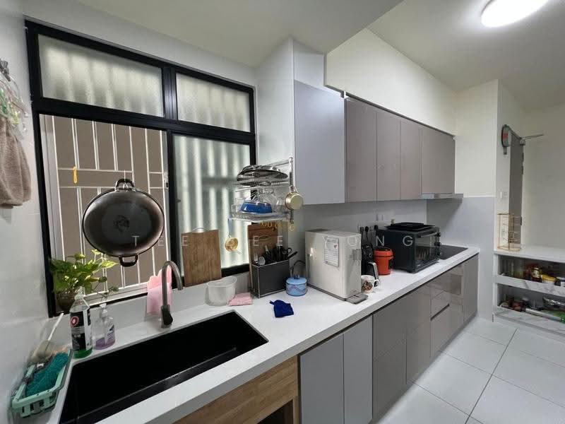 Service Residence for Sale at The Tropika - Tee Bee Yong - Kitchen - PropertyGuru.com.my