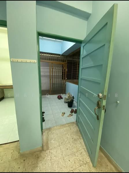 Pangsapuri untuk Disewa di Bustan Shamelin - Shafiq Muttalib - Entrance - PropertyGuru.com.my
