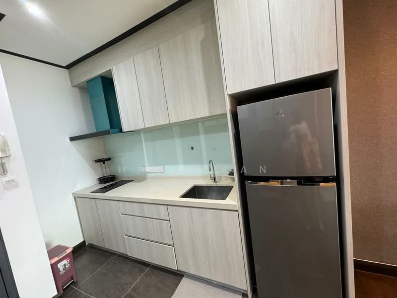 Pangsapuri untuk Dijual di V Residence Suites @ Sunway Velocity - Hazel Tan - Kitchen - PropertyGuru.com.my