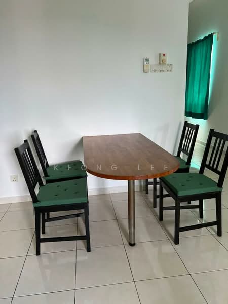 Kediaman Servis untuk Disewa di I Residence - Kfong Lee - Dining Room - PropertyGuru.com.my