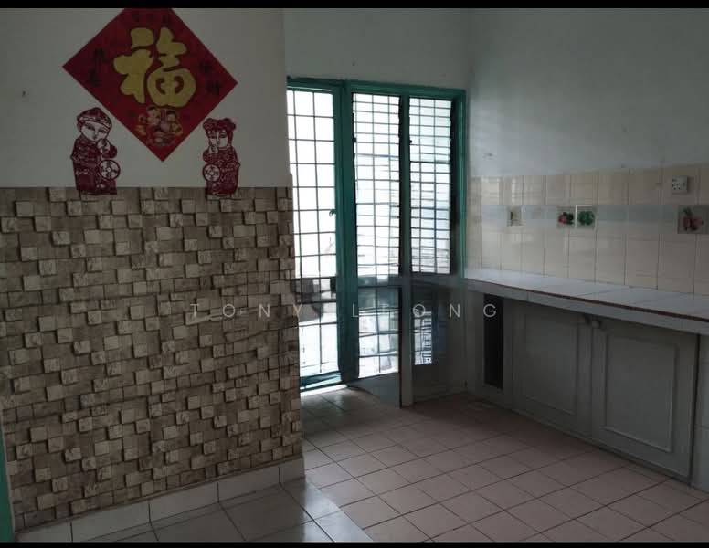 Rumah Teres 2-Tingkat untuk Disewa di Taman Putra Prima (Puchong) - Tony Leong - Kitchen - PropertyGuru.com.my