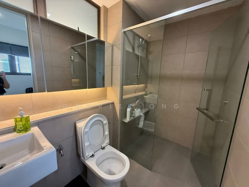 Pangsapuri untuk Disewa di Senibong Cove - The WaterEdge Residences - Gabriel Ong - Bathroom - PropertyGuru.com.my