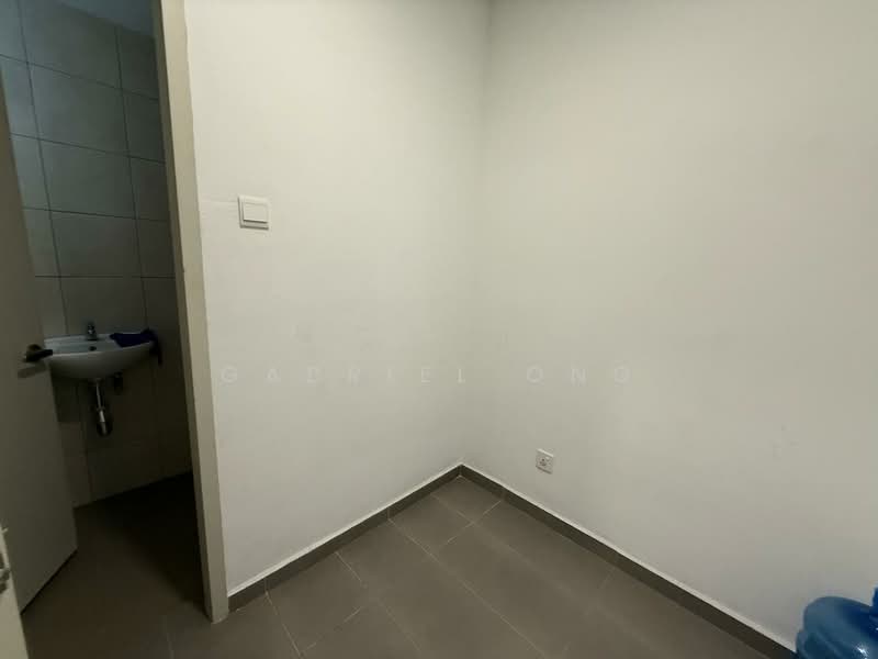 Pangsapuri untuk Disewa di Senibong Cove - The WaterEdge Residences - Gabriel Ong - Bathroom - PropertyGuru.com.my