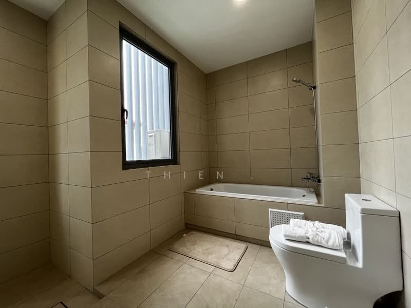 Rumah Berkembar untuk Dijual di Kota Kemuning (Shah Alam) - Thien . - Bathroom - PropertyGuru.com.my