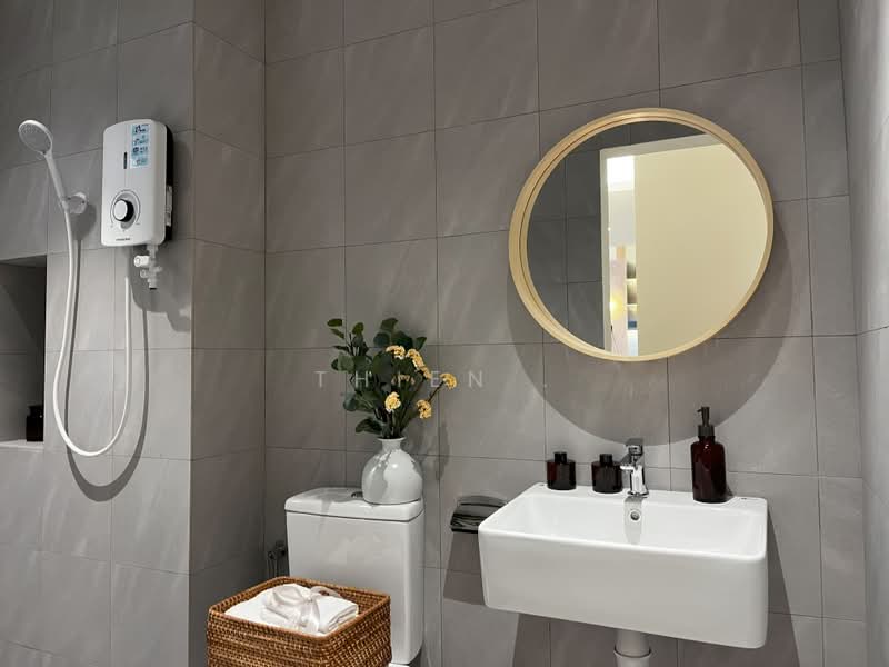 Service Residence for Sale at Se.Ruma Serviced Apartment - Thien . - Bathroom - PropertyGuru.com.my