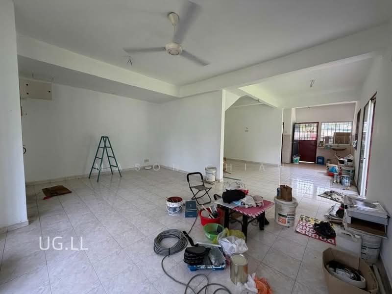 2-storey Terraced House for Sale in Bandar Bukit Tinggi 2 (Klang) - Mason Chiah - Living Room - PropertyGuru.com.my