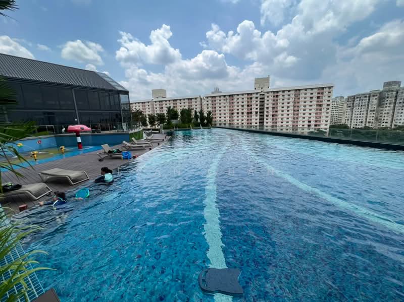 Kondominium untuk Dijual di Trinity Lemanja - Evan Chan - Pool - PropertyGuru.com.my