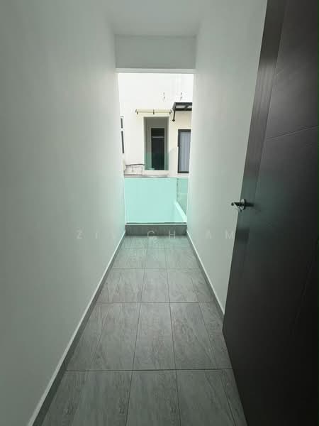 Rumah Kluster untuk Disewa di Ulu Tiram (Johor) - Ziv Chiam - Corridor - PropertyGuru.com.my