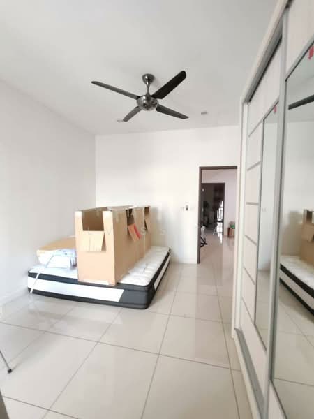 Rumah Teres 2-Tingkat untuk Dijual di Taman Nusa Idaman (Iskandar Puteri (Nusajaya)) - Alviss Tay - Bedroom - PropertyGuru.com.my