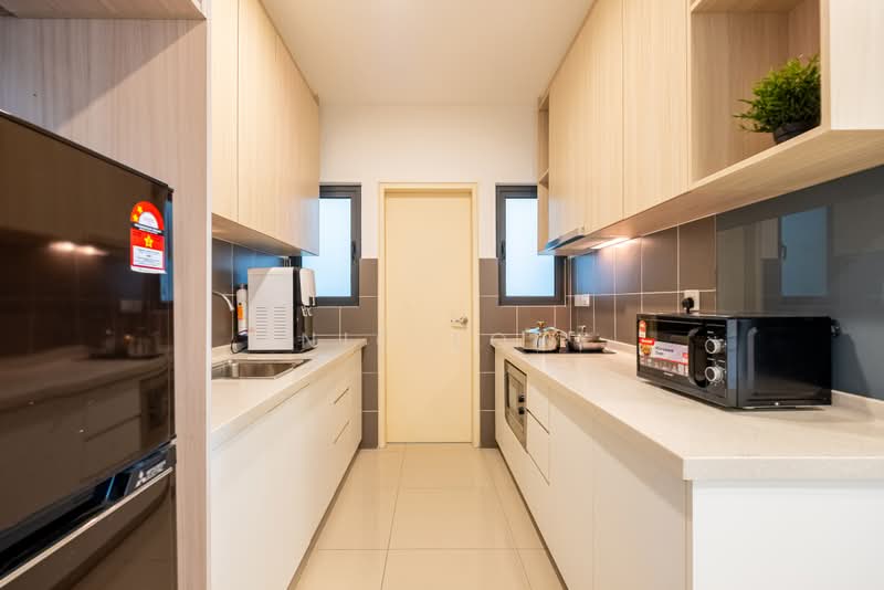 Condominium for Sale at Lakeville Residence - Nic Low - Kitchen - PropertyGuru.com.my