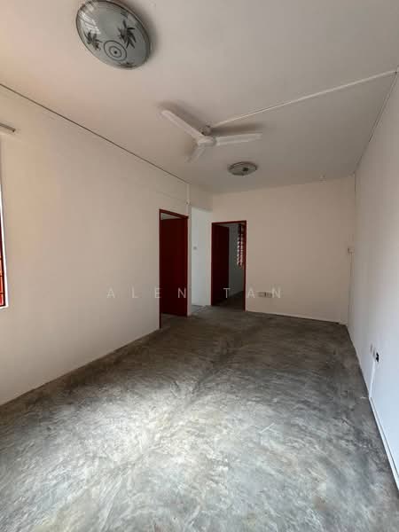 Rumah Flat untuk Dijual di Pangsapuri Jentayu @ Kangkar Pulai - Alen Tan - Interior - PropertyGuru.com.my