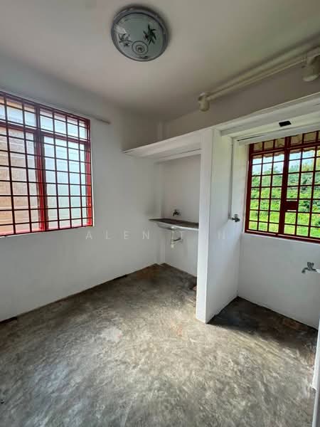 Rumah Flat untuk Dijual di Pangsapuri Jentayu @ Kangkar Pulai - Alen Tan - Interior - PropertyGuru.com.my