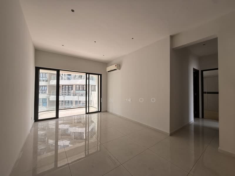 Kondominium untuk Dijual di Bay Point @ Country Garden Danga Bay - Eliin Loo - Living Room - PropertyGuru.com.my