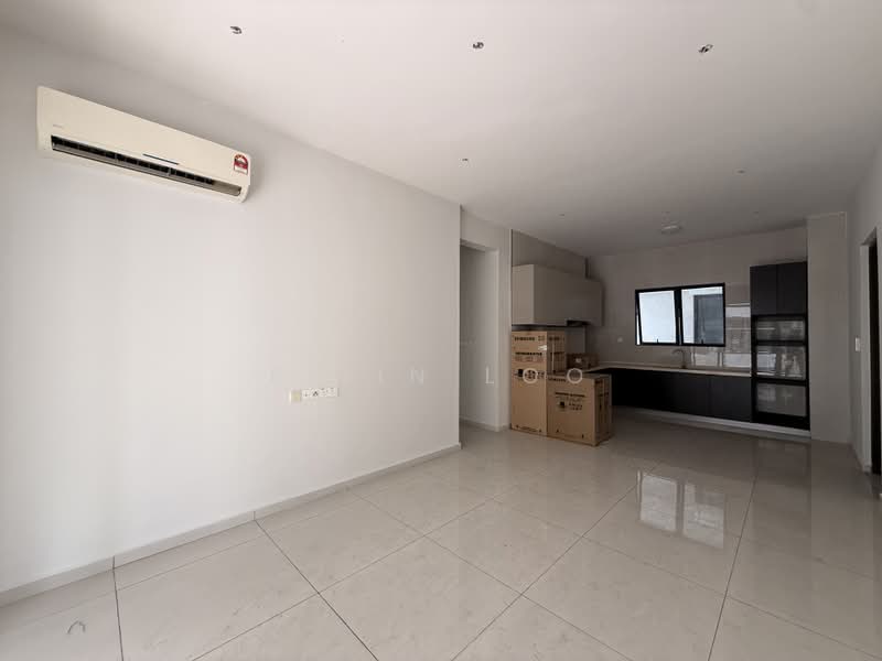 Kondominium untuk Dijual di Bay Point @ Country Garden Danga Bay - Eliin Loo - Kitchen - PropertyGuru.com.my
