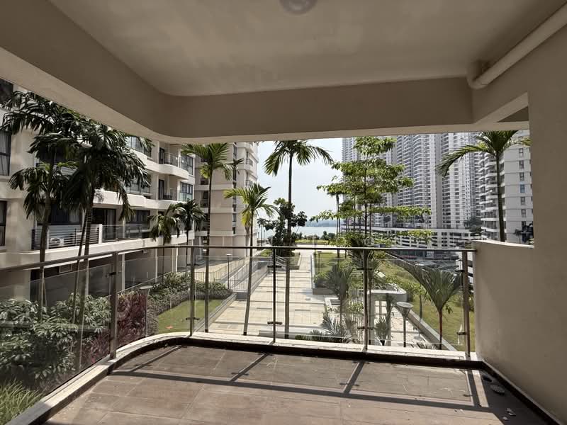 Kondominium untuk Dijual di Bay Point @ Country Garden Danga Bay - Eliin Loo - Balcony - PropertyGuru.com.my