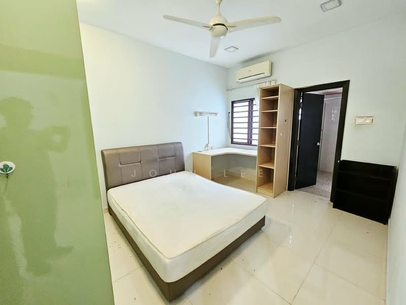 2.5-storey Terraced House for Sale in Taman Meranti Jaya (Puchong) - John Lee - Bedroom - PropertyGuru.com.my