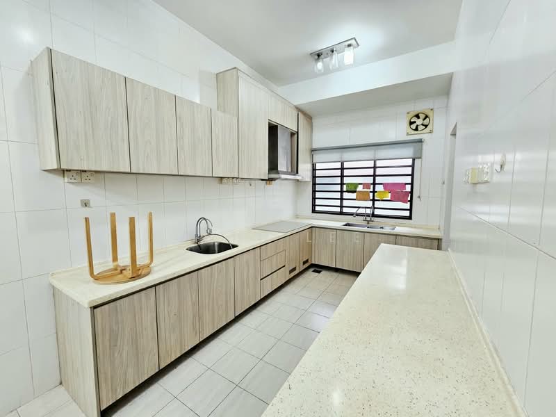 2.5-storey Terraced House for Sale in Taman Meranti Jaya (Puchong) - John Lee - Kitchen - PropertyGuru.com.my