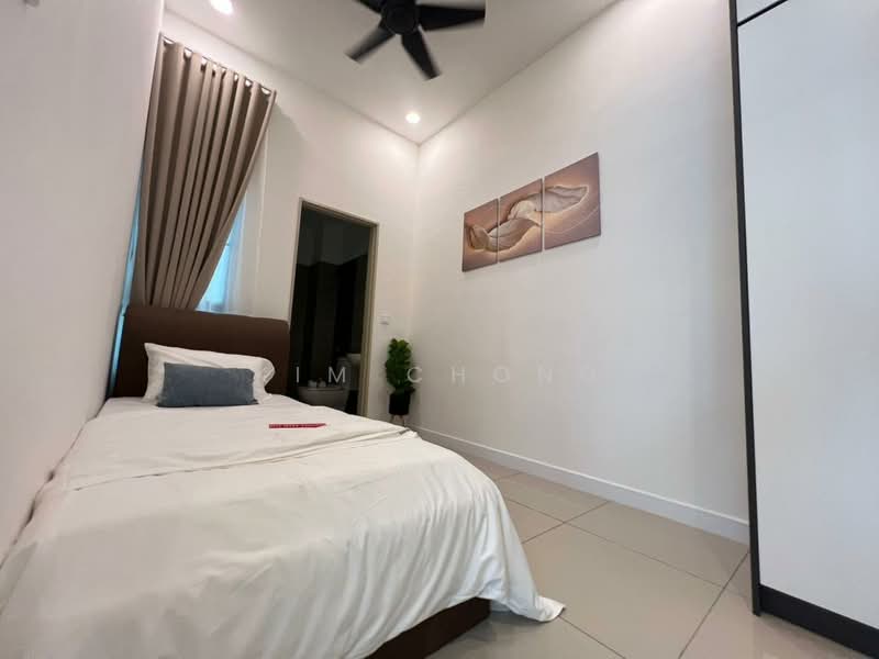 Rumah Teres 2-Tingkat untuk Dijual di Bandar Tropicana Aman (Telok Panglima Garang) - Kim Chong - Bedroom - PropertyGuru.com.my