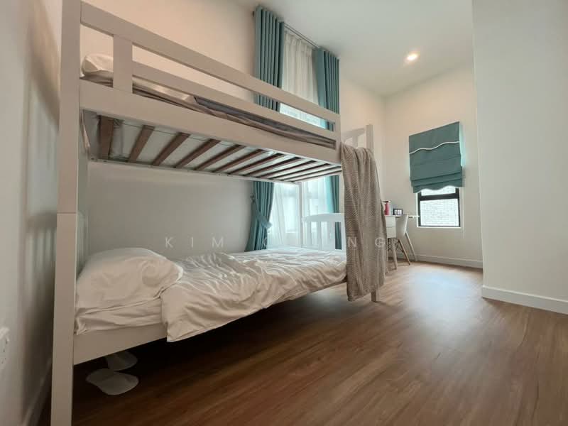 Rumah Teres 2-Tingkat untuk Dijual di Bandar Tropicana Aman (Telok Panglima Garang) - Kim Chong - Bedroom - PropertyGuru.com.my