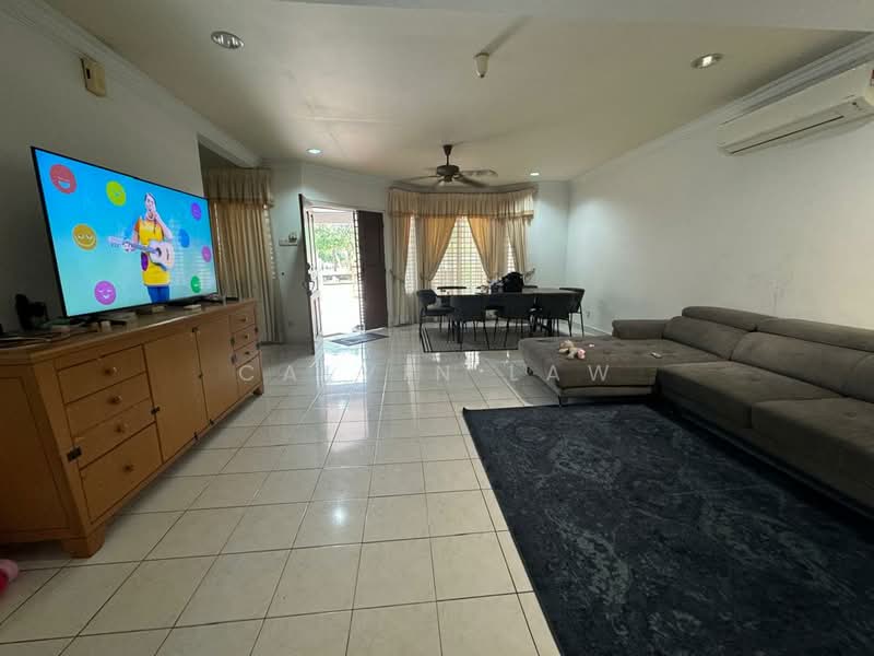 Rumah Teres 2-Tingkat untuk Dijual di Bandar Utama 12 (Bandar Utama) - Calvin Law - Living Room - PropertyGuru.com.my
