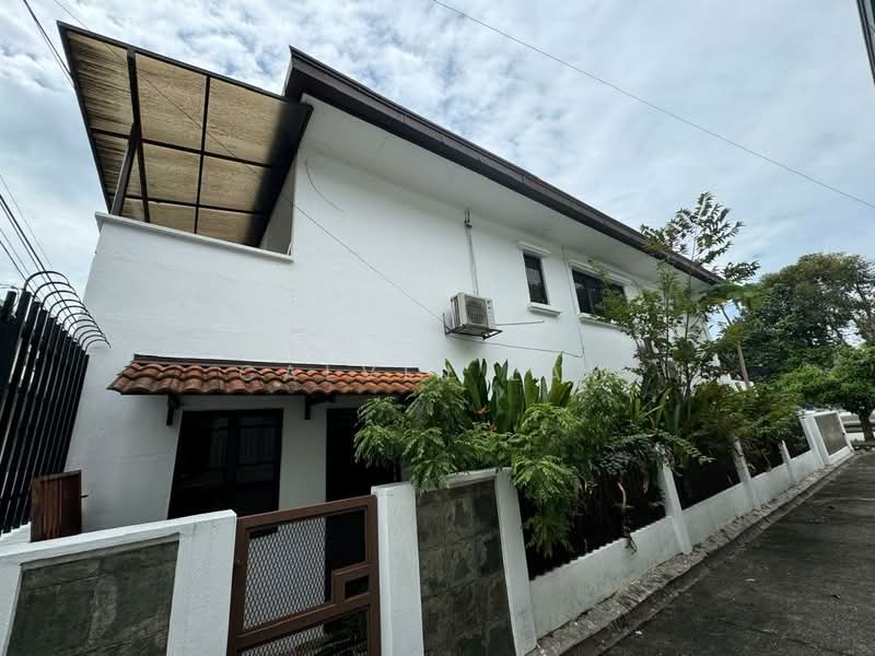 Rumah Teres 2-Tingkat untuk Dijual di Bandar Utama 12 (Bandar Utama) - Calvin Law - Exterior - PropertyGuru.com.my