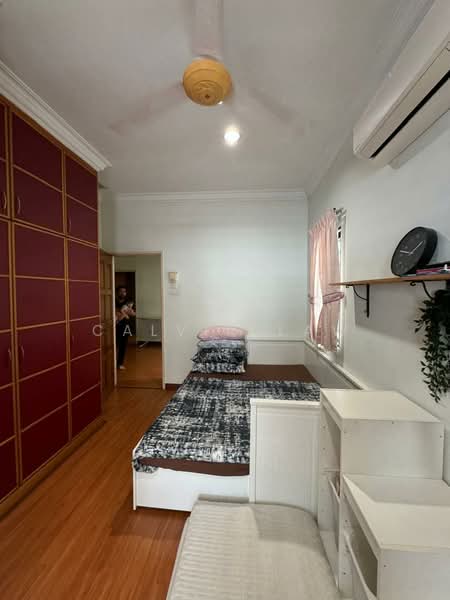 Rumah Teres 2-Tingkat untuk Dijual di Bandar Utama 12 (Bandar Utama) - Calvin Law - Bedroom - PropertyGuru.com.my