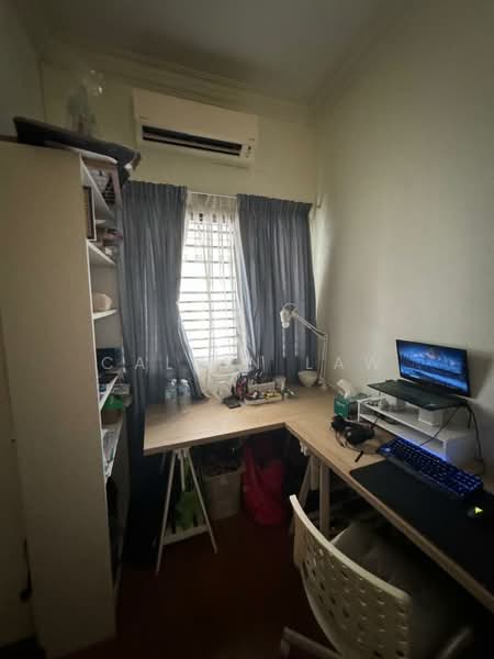 Rumah Teres 2-Tingkat untuk Dijual di Bandar Utama 12 (Bandar Utama) - Calvin Law - Study - PropertyGuru.com.my