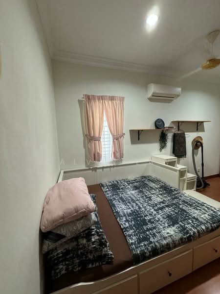 Rumah Teres 2-Tingkat untuk Dijual di Bandar Utama 12 (Bandar Utama) - Calvin Law - Bedroom - PropertyGuru.com.my