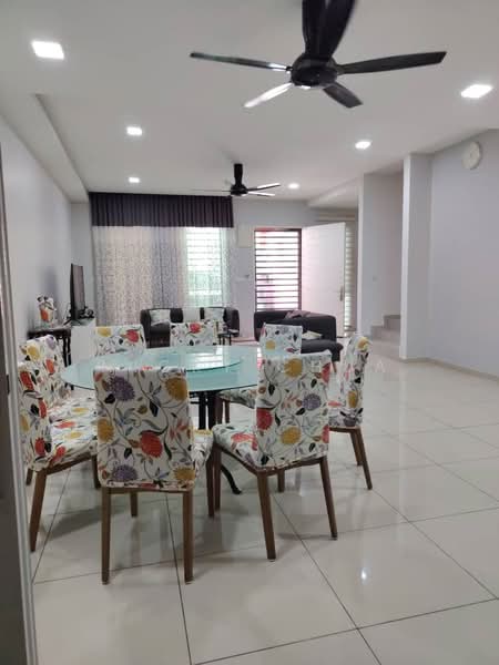 Terraced House for Rent in Bandar Sri Sendayan (Negeri Sembilan) - Nicky Chua - Living Room - PropertyGuru.com.my