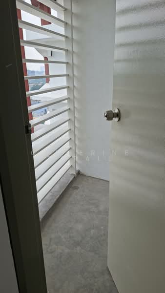 Office for Rent in Shah Alam (Selangor) - Catherine Dorall - Balcony - PropertyGuru.com.my