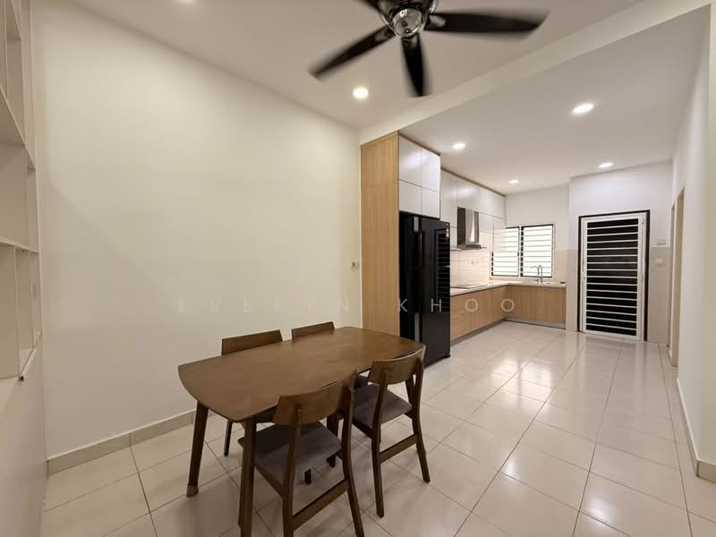 2-storey Terraced House for Sale in M Residence 2 (Rawang) - Evelyn Khoo - Kitchen & Dining - PropertyGuru.com.my