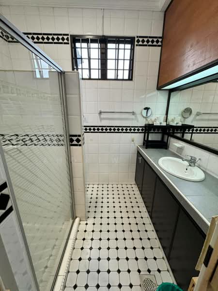 Rumah Teres 2-Tingkat untuk Dijual di Taman Molek (Johor Bahru) - Andrew Teo - Bathroom - PropertyGuru.com.my