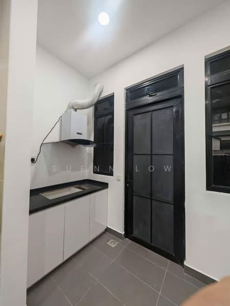 Terraced House for Rent in Johor Bahru (Johor) - Suenn Low - Kitchen - PropertyGuru.com.my