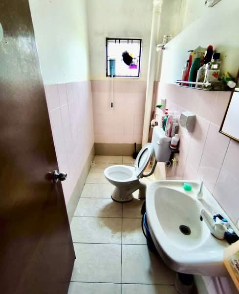 Apartment for Rent at Pangsapuri Orkid - Abby Woo - Bathroom - PropertyGuru.com.my
