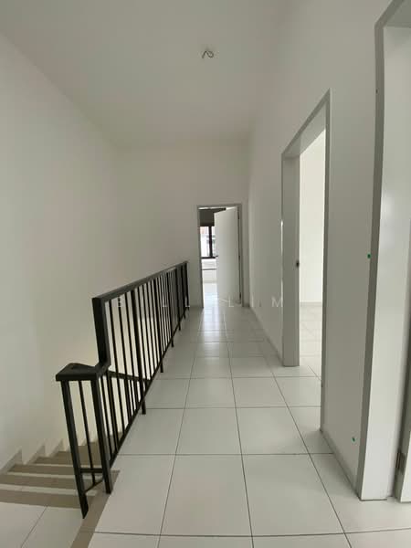 2-storey Terraced House for Sale in Eco Grandeur (Puncak Alam) - Bill Lim - Corridor - PropertyGuru.com.my