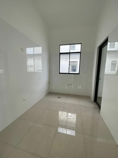 Bungalow House for Sale in Eco Grandeur (Puncak Alam) - Bill Lim - Kitchen - PropertyGuru.com.my