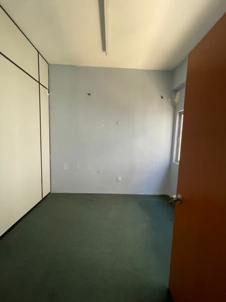 Shop / Office untuk Disewa di Bukit Rahman Putra (Sungai Buloh) - Bill Lim - Bedroom - PropertyGuru.com.my