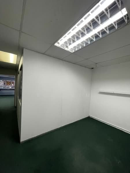 Shop / Office untuk Disewa di Bukit Rahman Putra (Sungai Buloh) - Bill Lim - Interior - PropertyGuru.com.my
