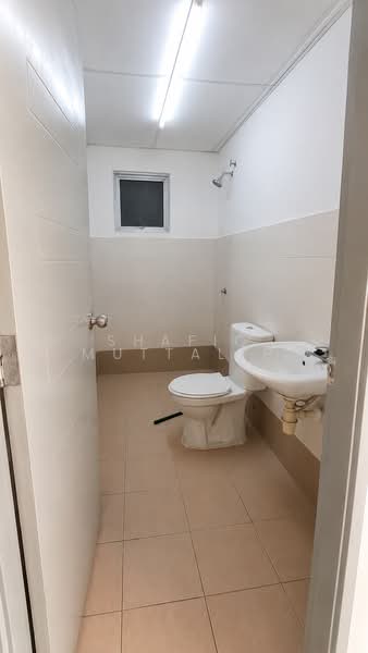Kediaman Servis untuk Disewa di Axis Crown - Shafiq Muttalib - Bathroom - PropertyGuru.com.my