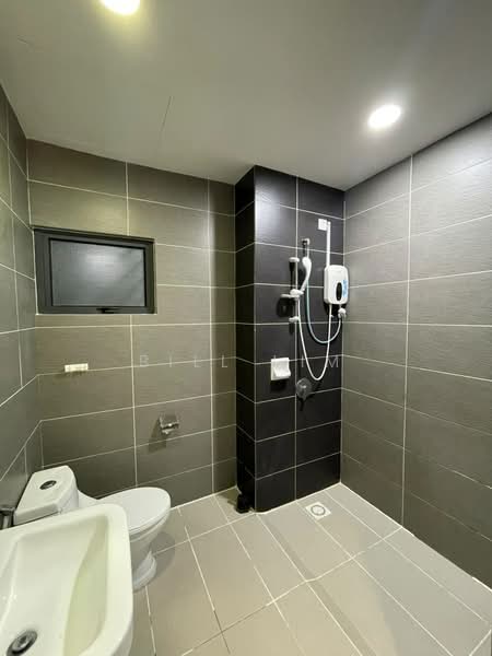 Condominium for Sale at The Henge - Bill Lim - Bathroom - PropertyGuru.com.my