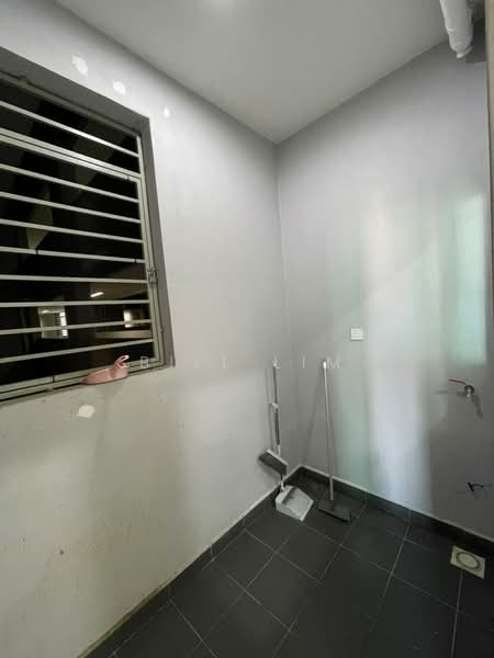 Condominium for Sale at The Henge - Bill Lim - Interior - PropertyGuru.com.my