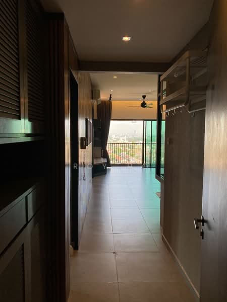 Kediaman Servis untuk Dijual di D'sands Residence - Roy Ho - Corridor - PropertyGuru.com.my
