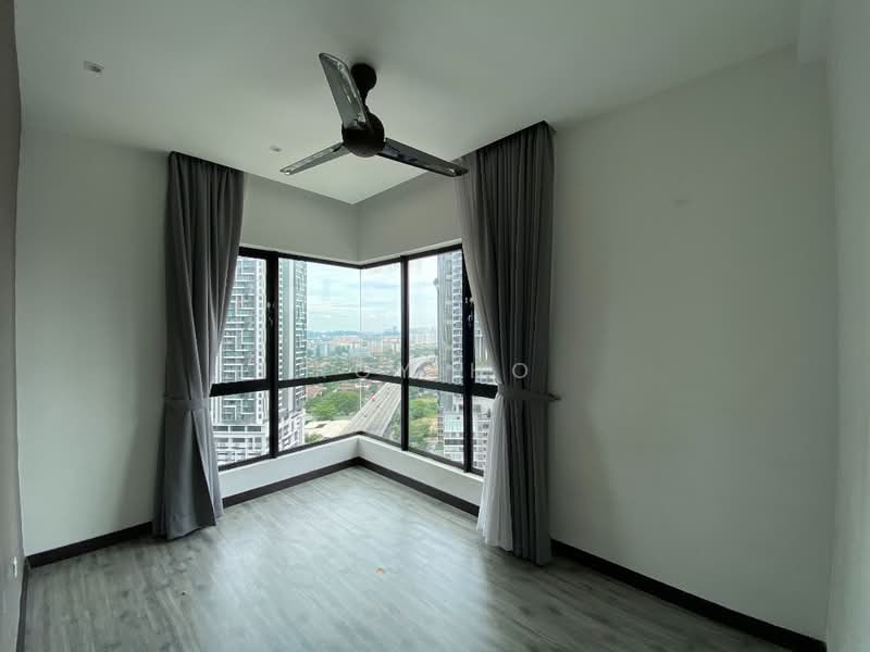 Kediaman Servis untuk Dijual di D'sands Residence - Roy Ho - View - PropertyGuru.com.my